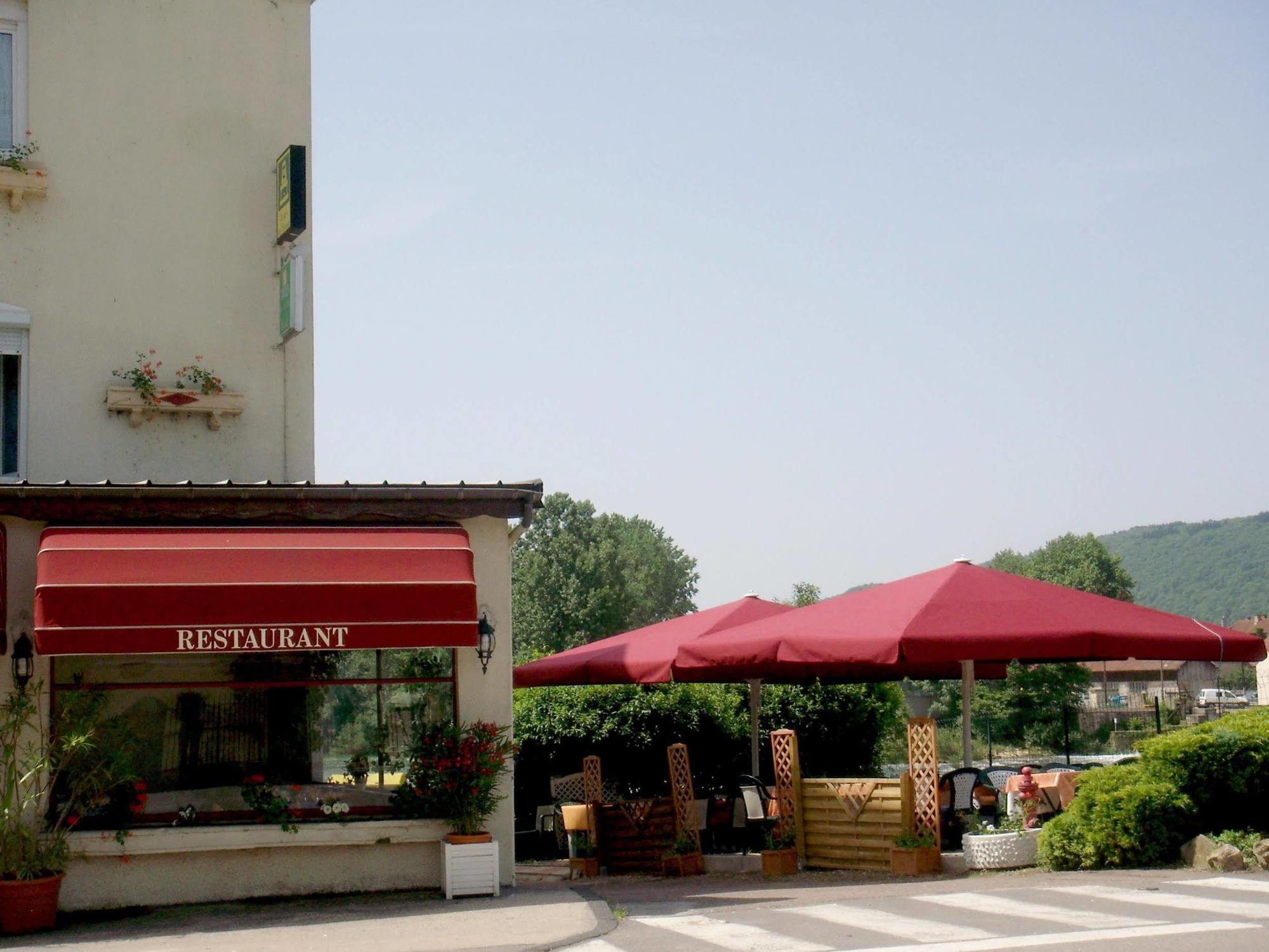La Truite De La Loue Hotel Quingey Exterior photo